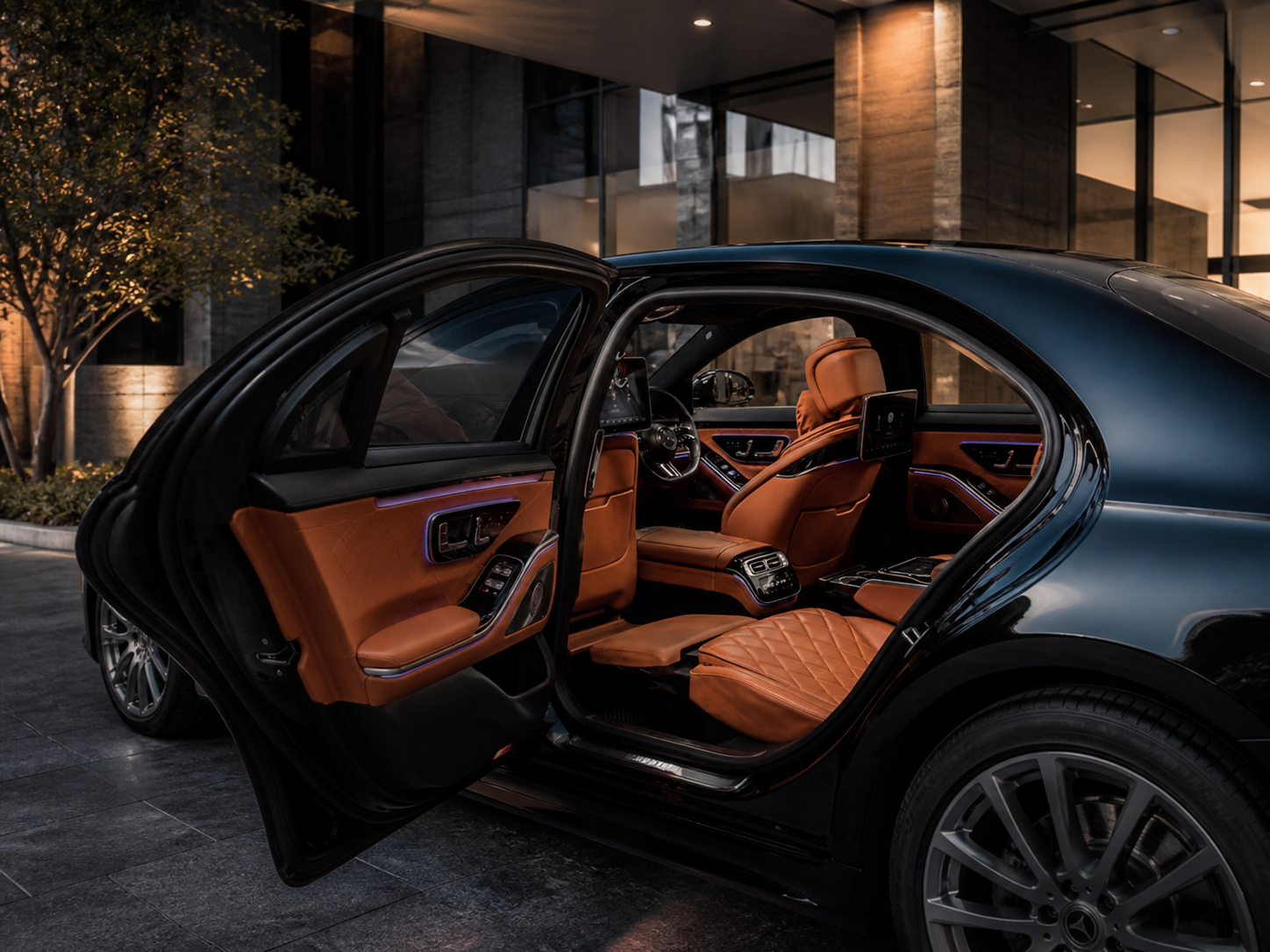 06-luxury-car